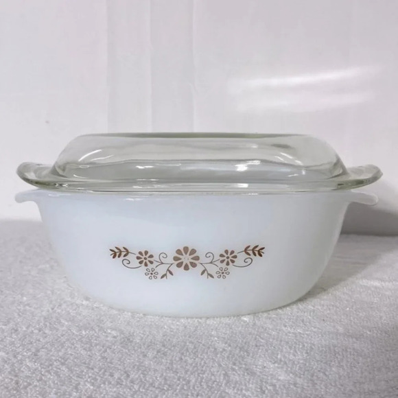 Vintage Dynaware Pyr O Rey Round Casserole With Lid Brown Floral  Milk Glass - Picture 1 of 15